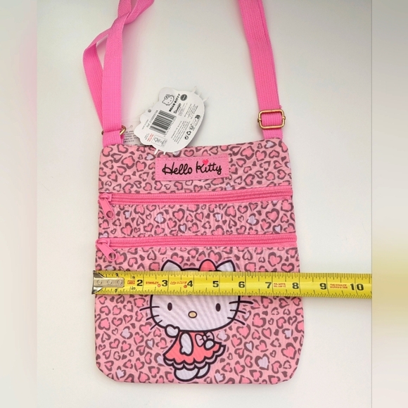 NWT Hello Kitty Pink Leopard Print Kids/Girls/Teens Crossbody Bag/Purse - Picture 14 of 16